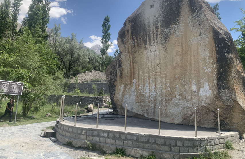 manthal buddha rock
